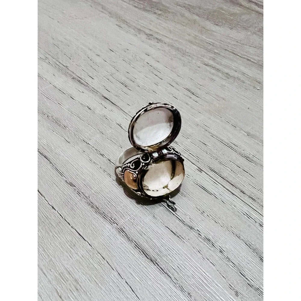 Vintage 1990's Black Onyx Poison Ring Sterling Silver Locket Ring sz 6.5